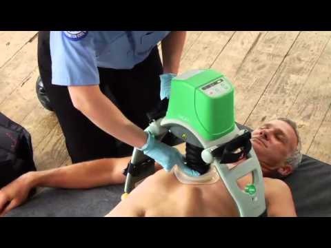 what does a chest compression feedback device monitor